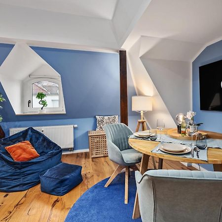 Edler Wohnraum Modernes Vorstadtstudio Mit Emma-Bett, Garten & Kaffeevollautomat ซวิคเคา ภายนอก รูปภาพ