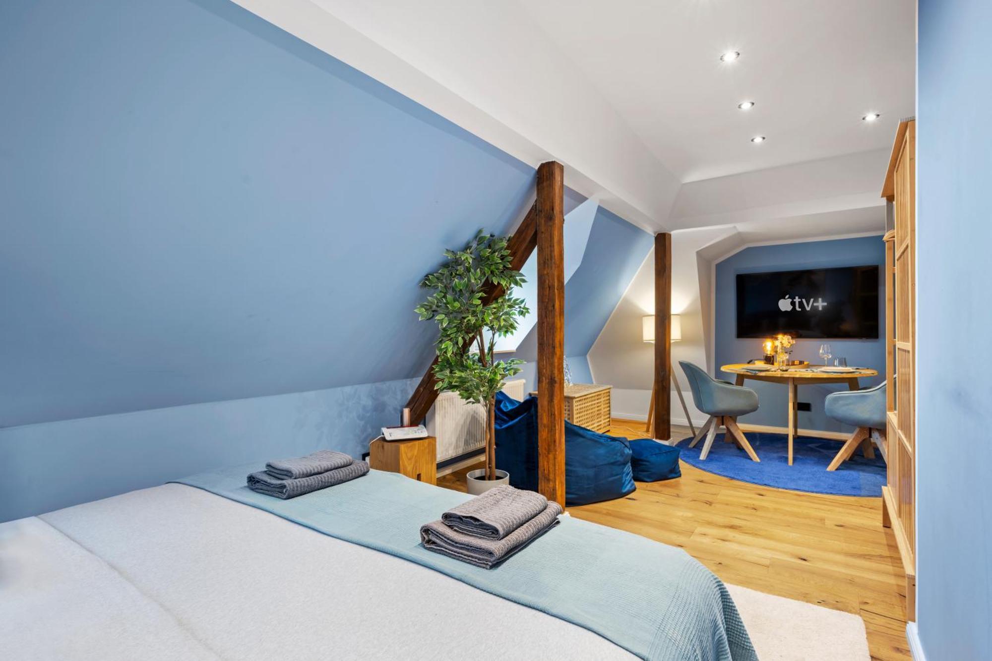 Edler Wohnraum Modernes Vorstadtstudio Mit Emma-Bett, Garten & Kaffeevollautomat ซวิคเคา ภายนอก รูปภาพ