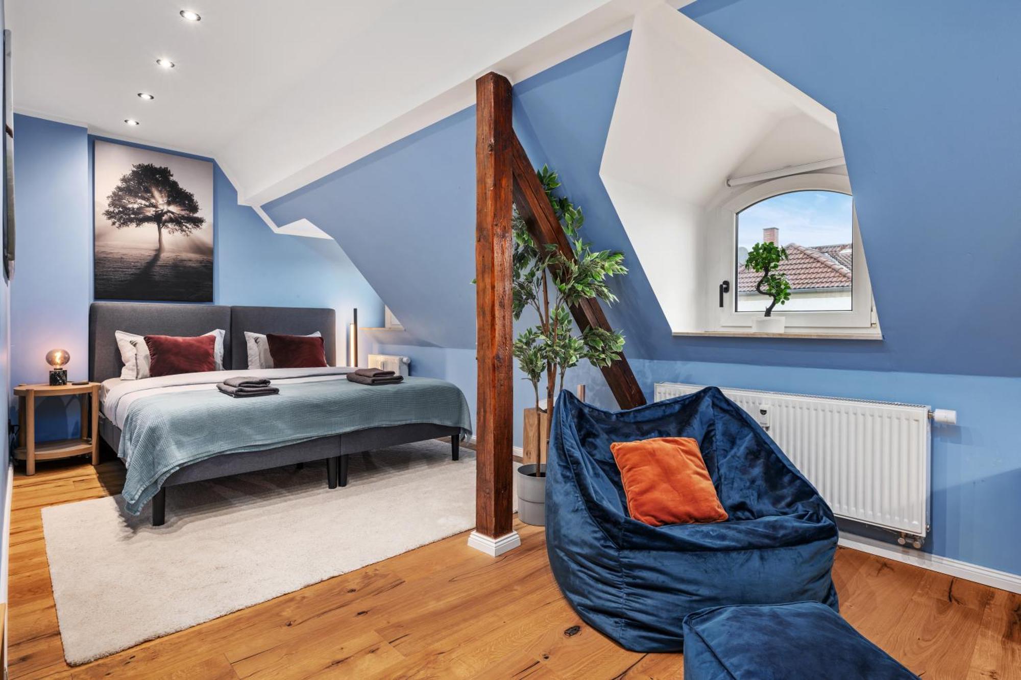 Edler Wohnraum Modernes Vorstadtstudio Mit Emma-Bett, Garten & Kaffeevollautomat ซวิคเคา ภายนอก รูปภาพ